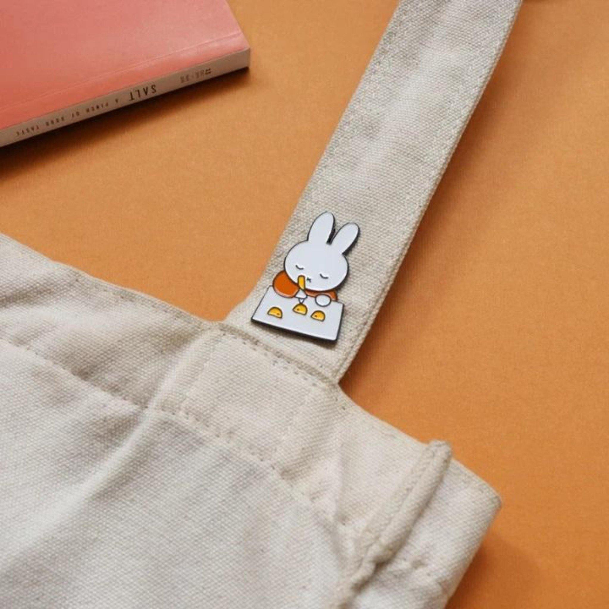 Miffy Enamel Pin- Draw - KLOSH